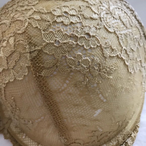 ⛔️SOLD⛔️ Push-up bra - Picture 2 of 5